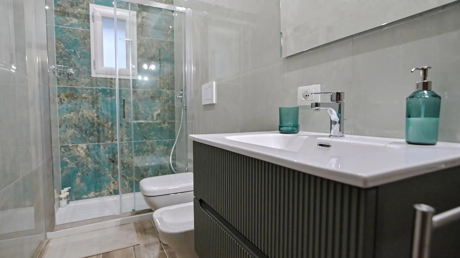 Cozy Central Residence Napoli ナポリ