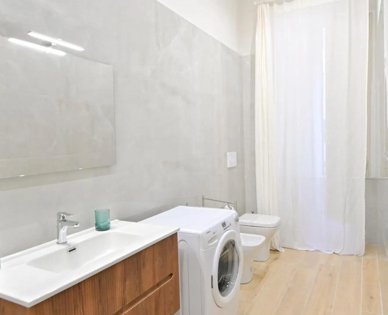 Cozy Central Residence Napoli イタリア